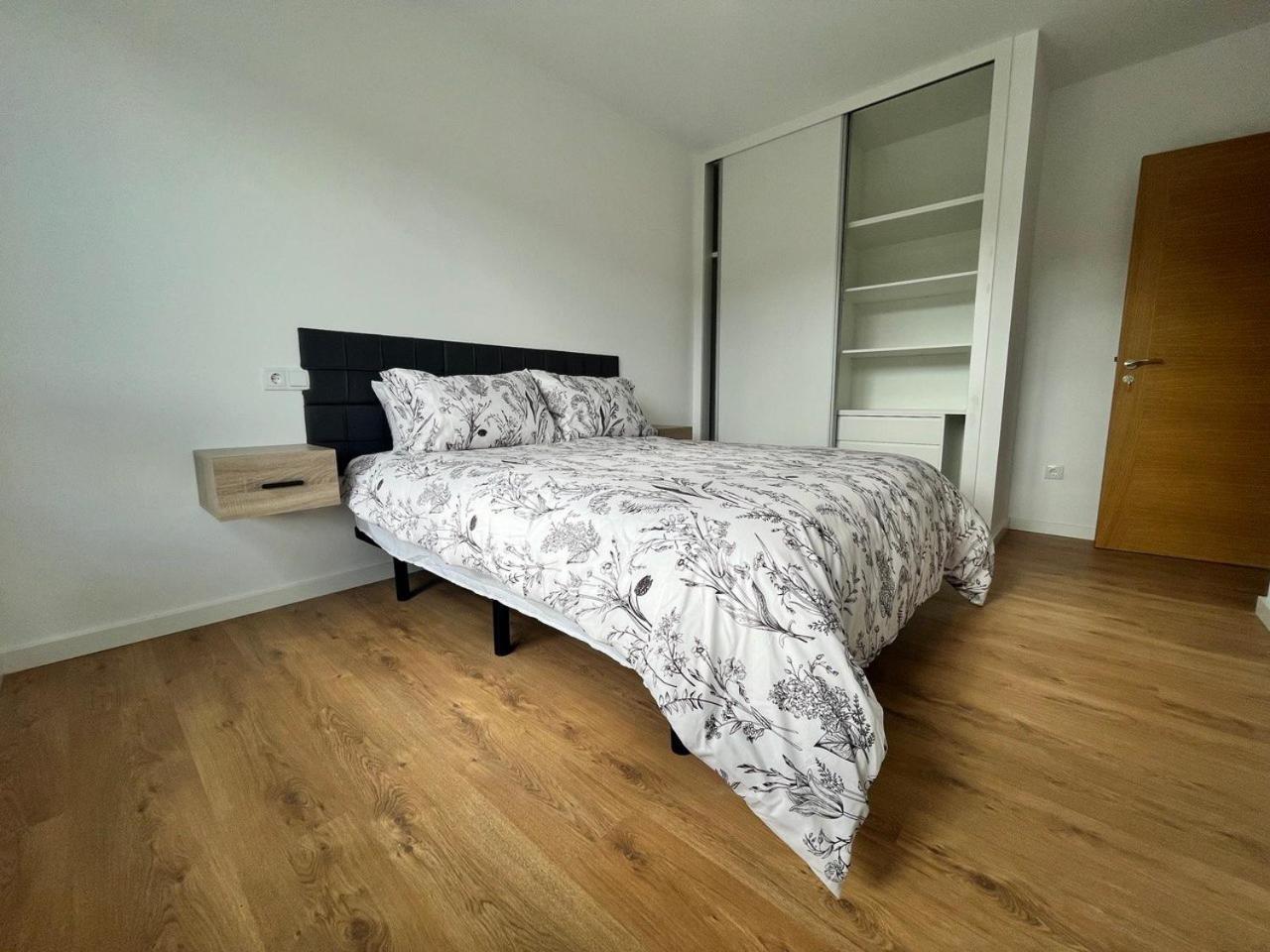 A De Carmina Apartment โอโกรูญา ภายนอก รูปภาพ