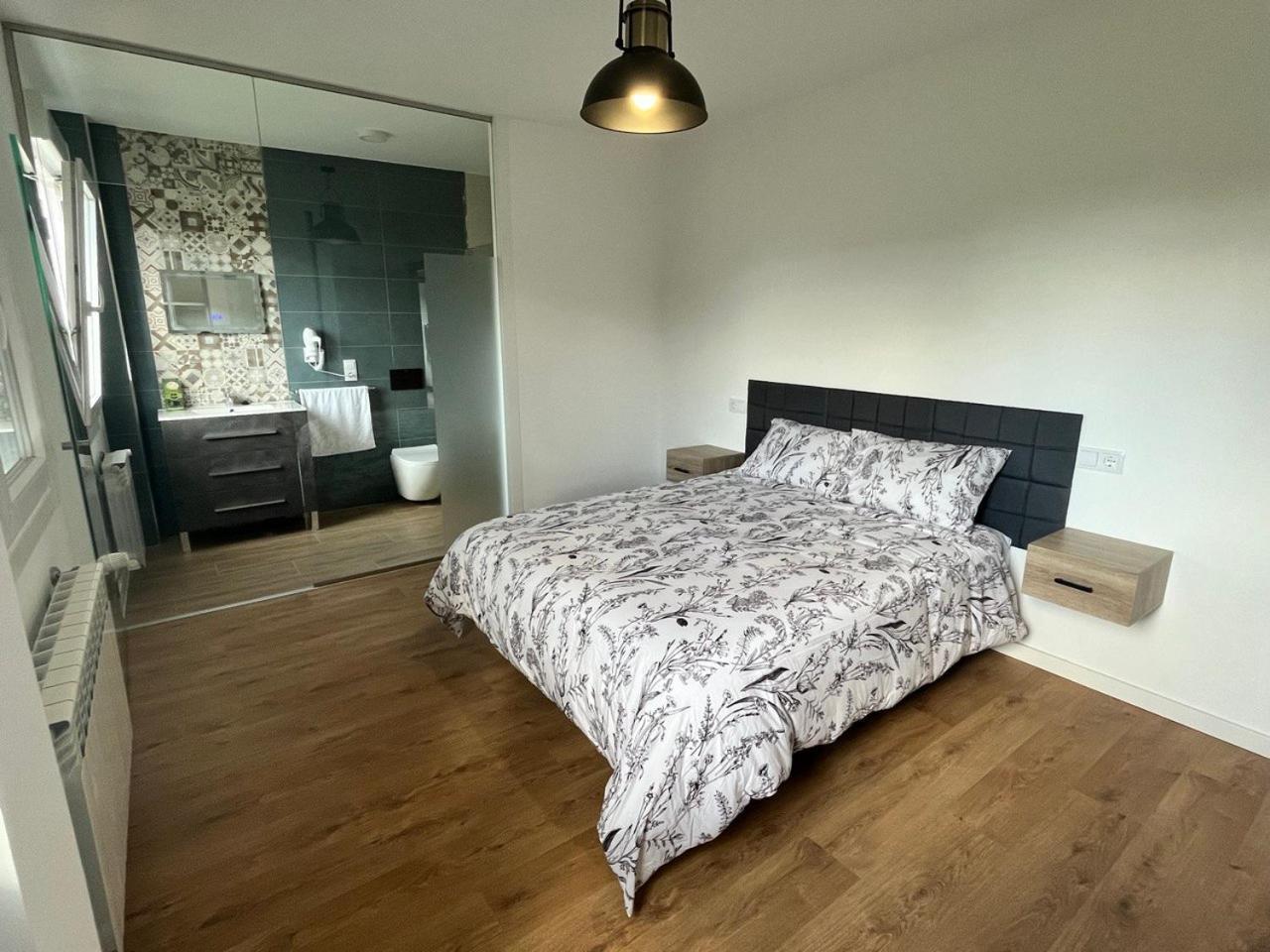 A De Carmina Apartment โอโกรูญา ภายนอก รูปภาพ